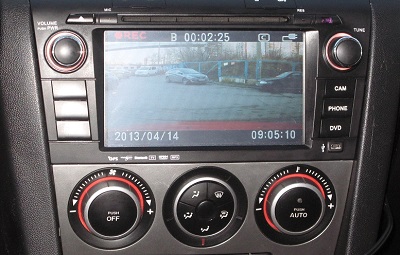 Просмотр видеролика на штатном мониторе Mazda 3